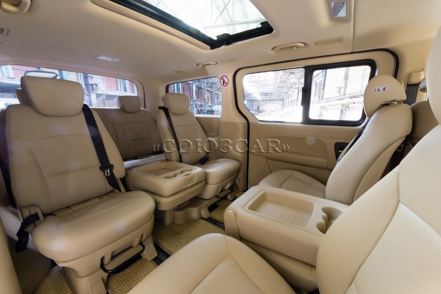 Hyundai Grand Starex Interior