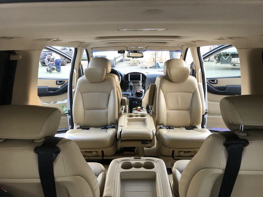 Hyundai h1 Grand Starex салон