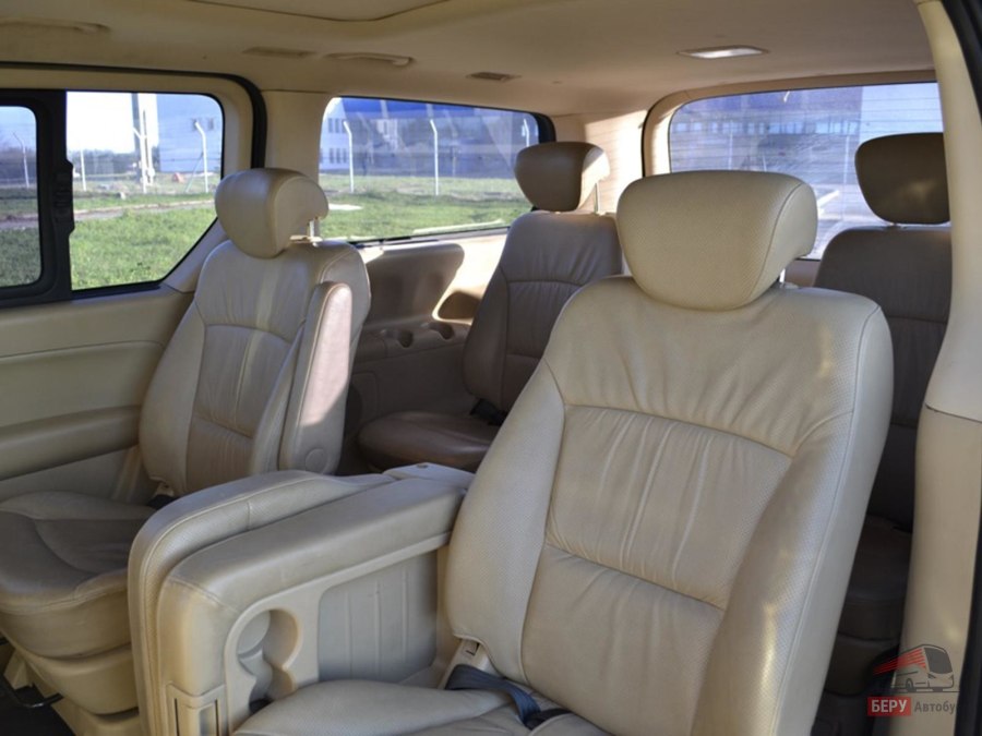 Hyundai h1 Grand Starex салон