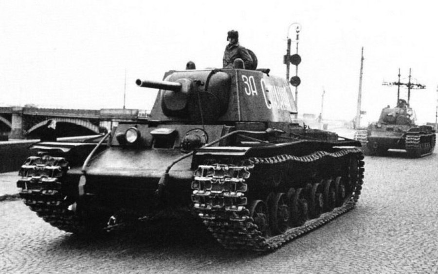 Танк кв-1