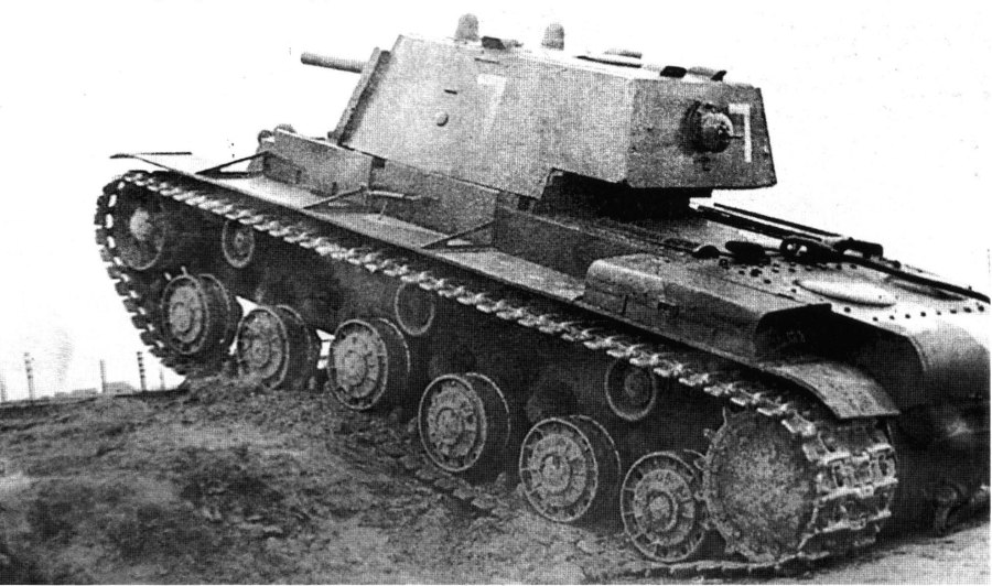 Танк кв 1942 год