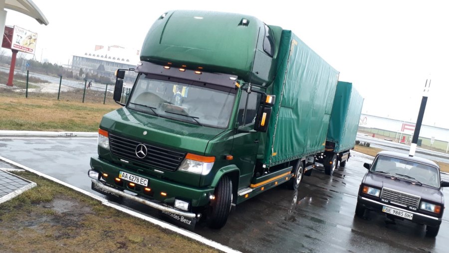 Mercedes-Benz Vario тягач