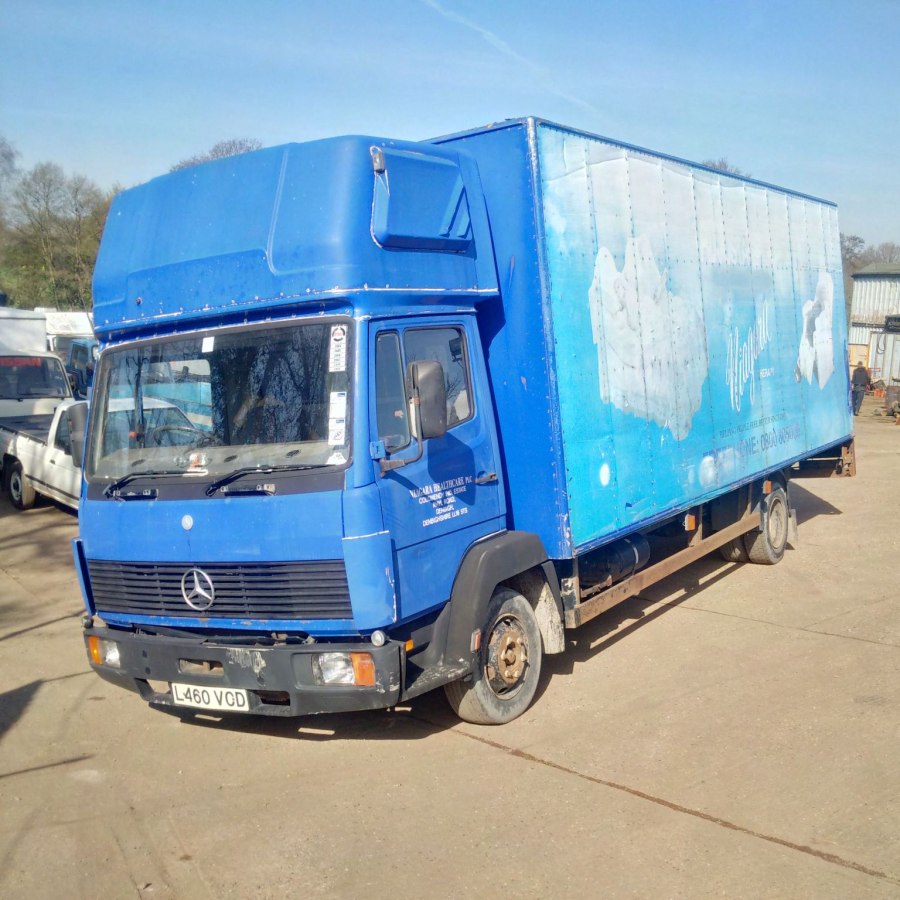 Грузовики Мерседес 814