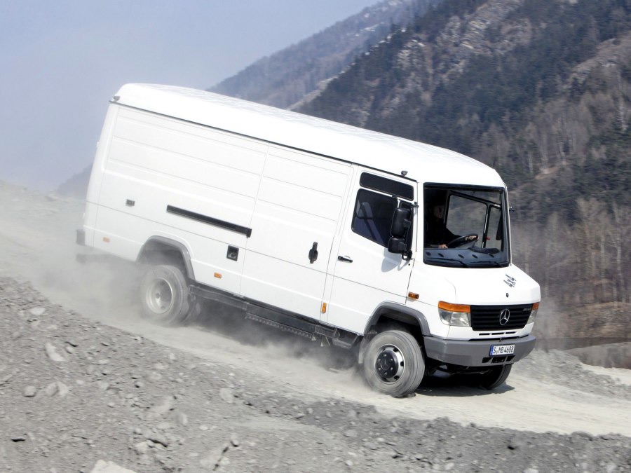 Mercedes Benz Vario 4x4 815