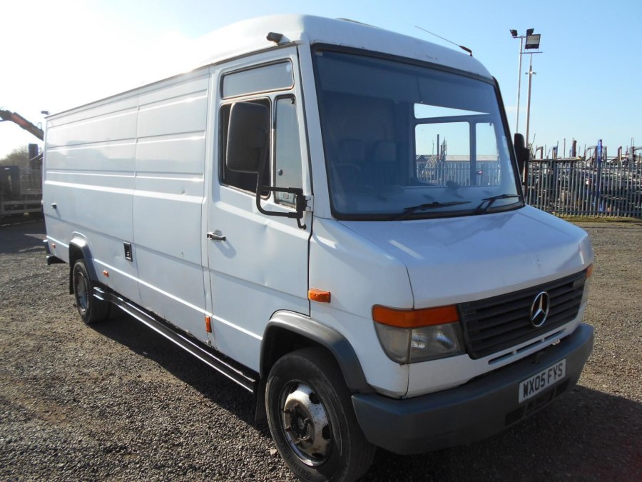 Mercedes Vario 814d