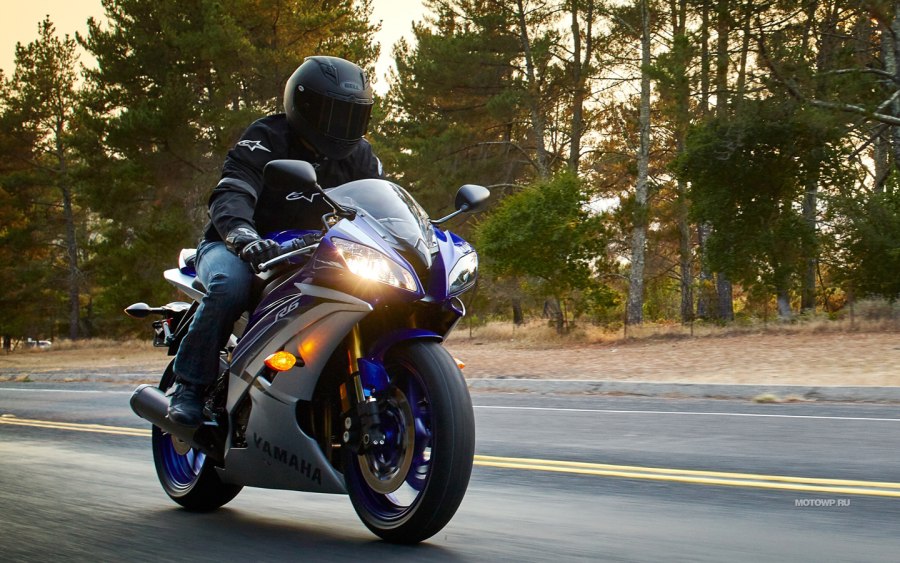 Yamaha r6 2015