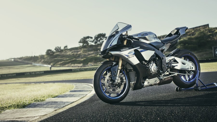 R6 r1 мотики