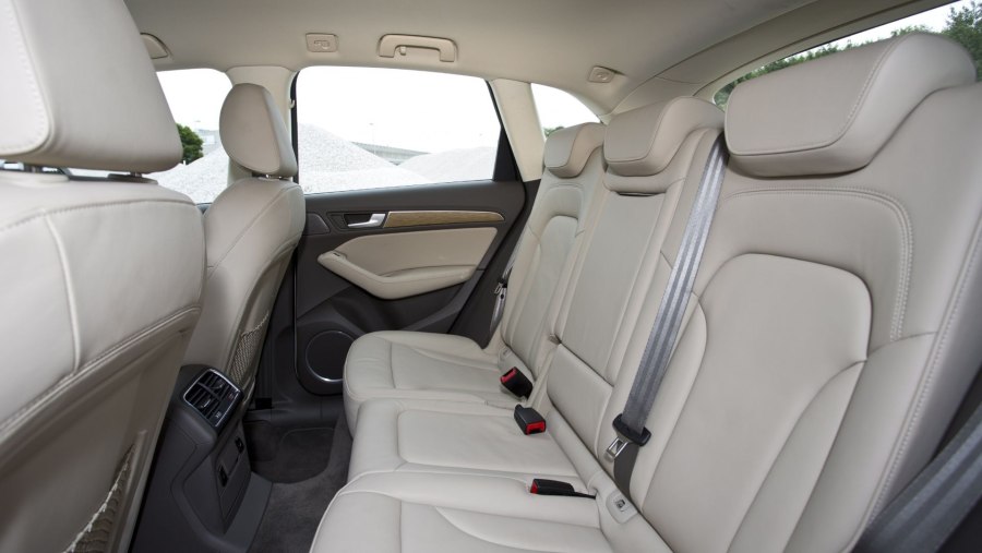 Audi q5 белый салон