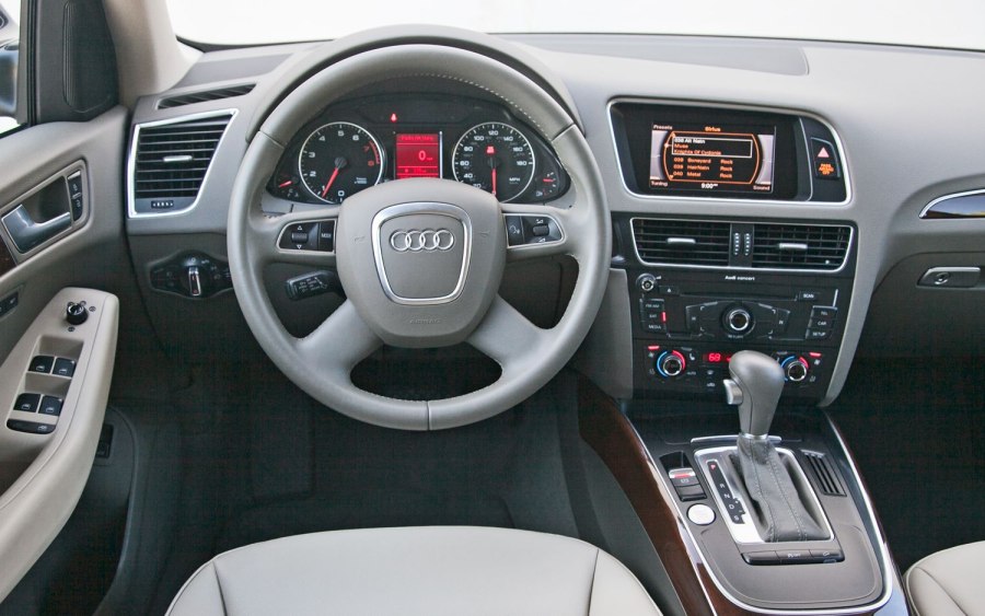 Audi q5 салон