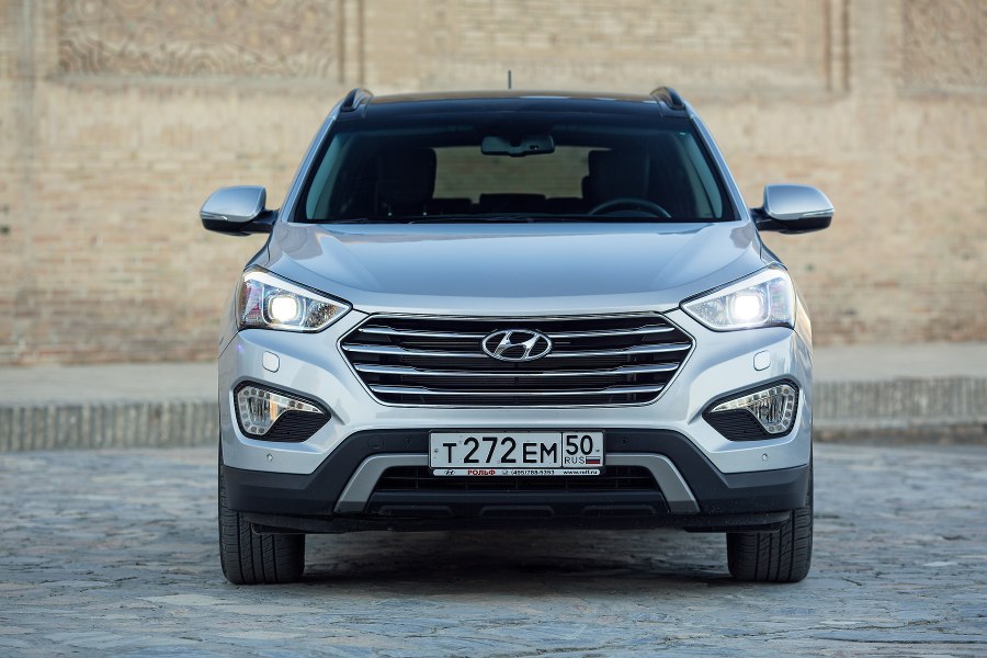 Hyundai Grand Santa Fe 3