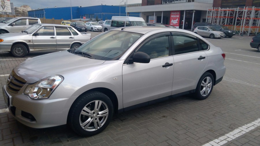 Nissan Almera g15 r17