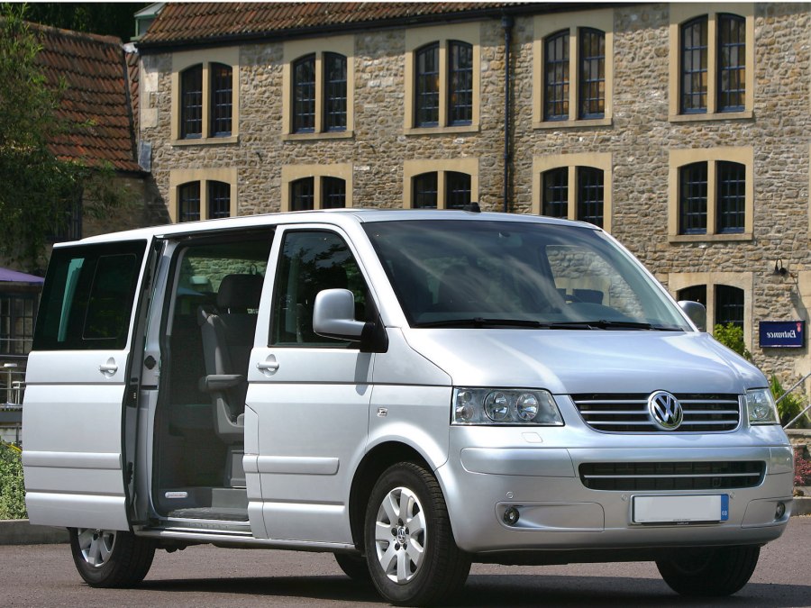 Машина Volkswagen Caravelle t6