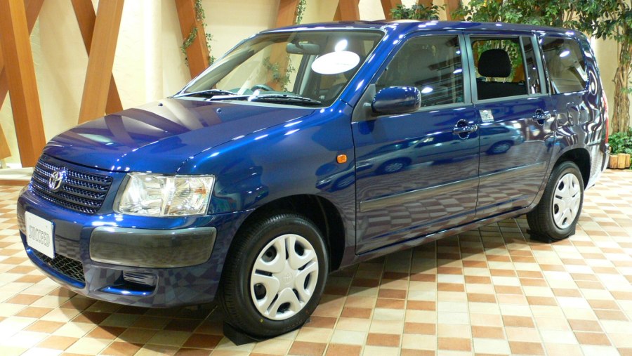 Toyota Саксид