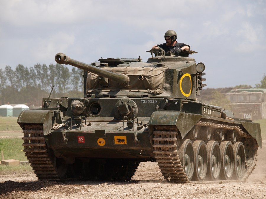Военный танк