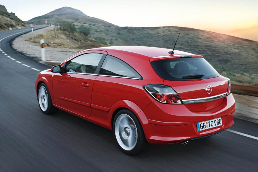 Опель Astra GTC 2006