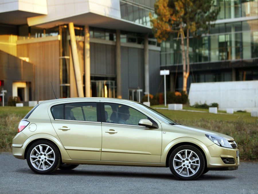 Opel Astra 2004 хэтчбек