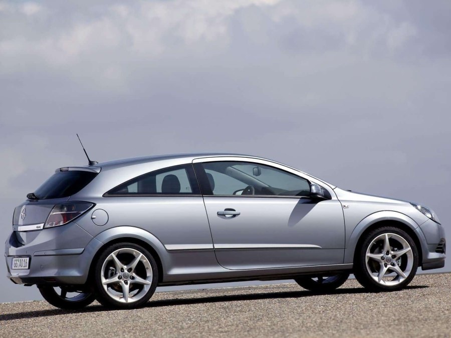 Opel Astra h GTC 2014