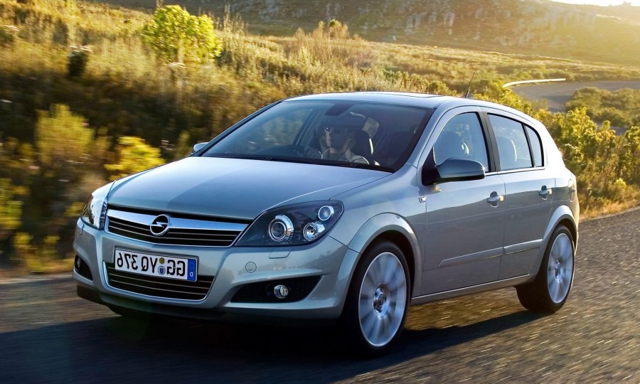 Opel Astra h GTC 2013