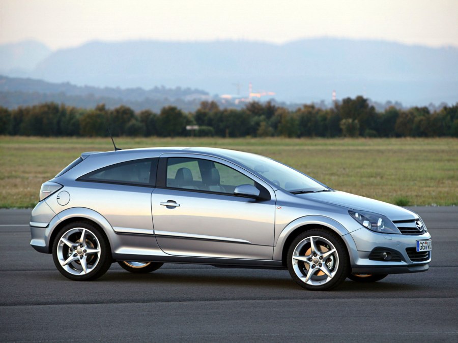 Opel Astra h GTC 2006