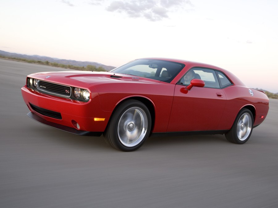 Dodge Challenger srt 2008