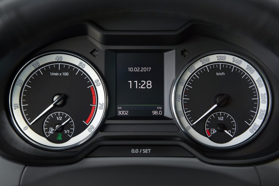 Приборная панель Skoda Octavia 2019