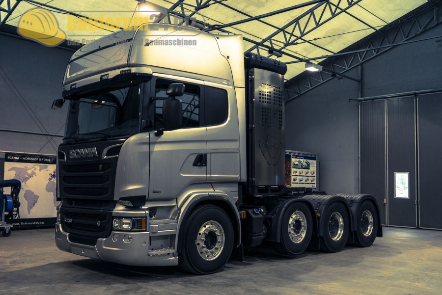 Scania r730 8x4