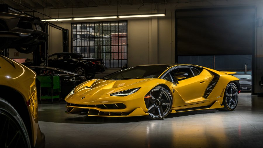 2013 Lamborghini Aventador LP-700-4