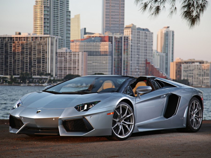 Lamborghini Veneno Roadster