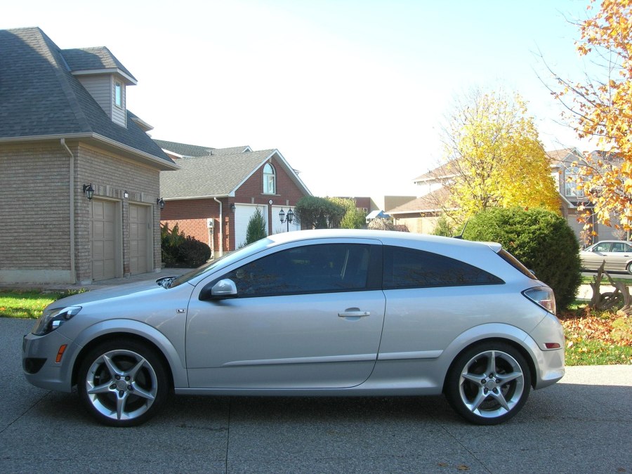 Opel Astra GTC 2008 на дисках