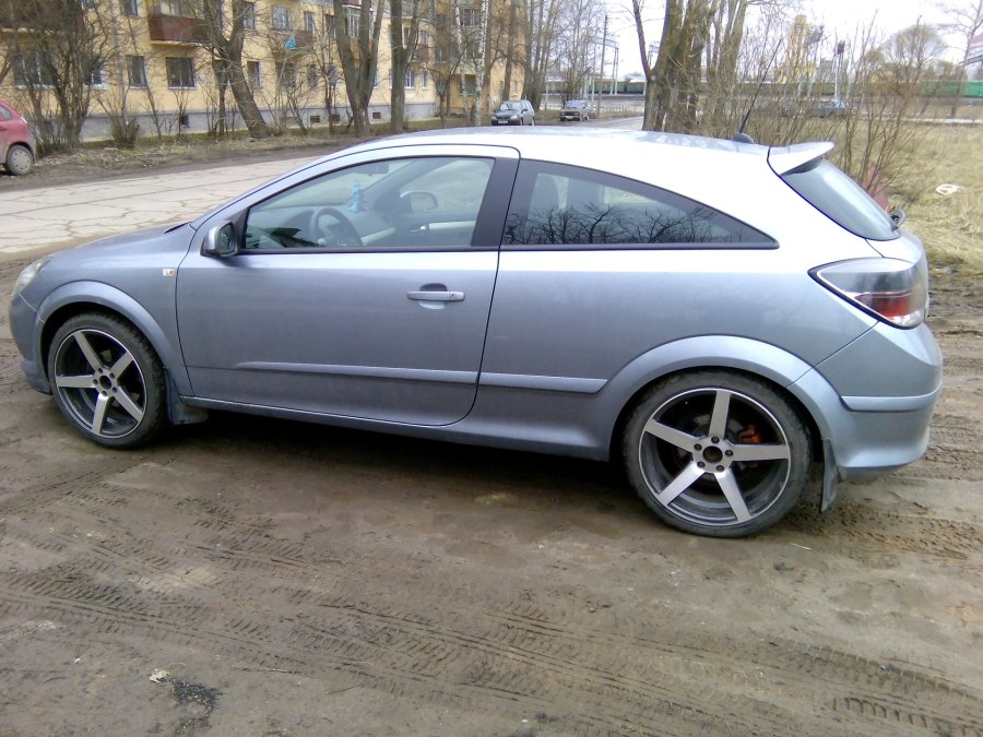 Опель Астра GTC H на 16 дисках