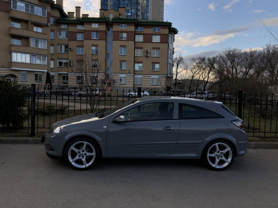 Opel Astra h GTC диски r18