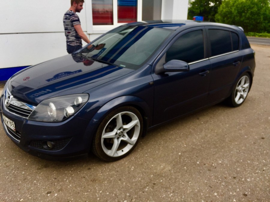 Opel Astra h универсал диски r17