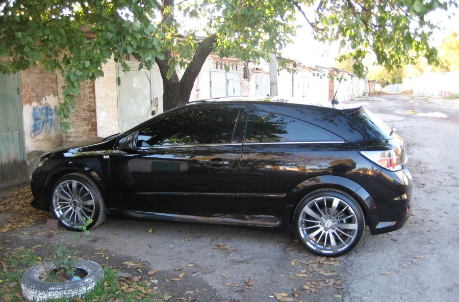 Opel Astra h GTC 19 колеса