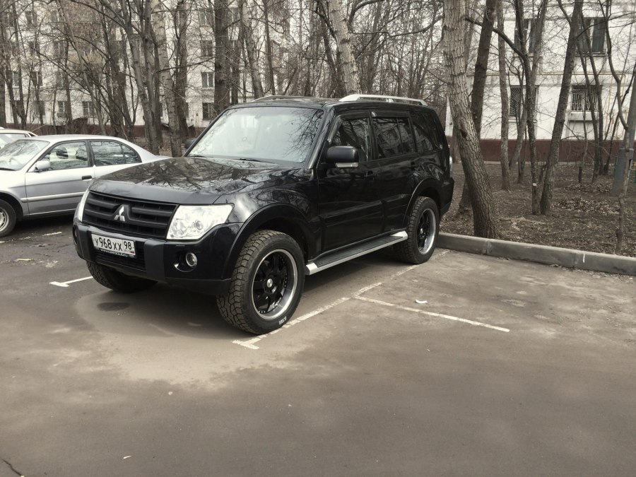 Mitsubishi Pajero IV 2008