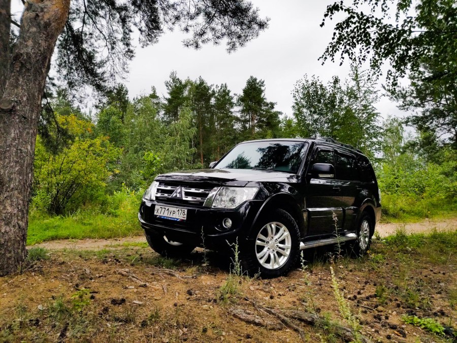 Митсубиси Паджеро 4x4