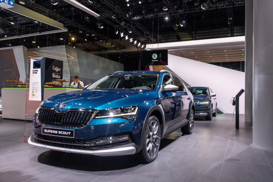 Skoda Superb Scout 2021