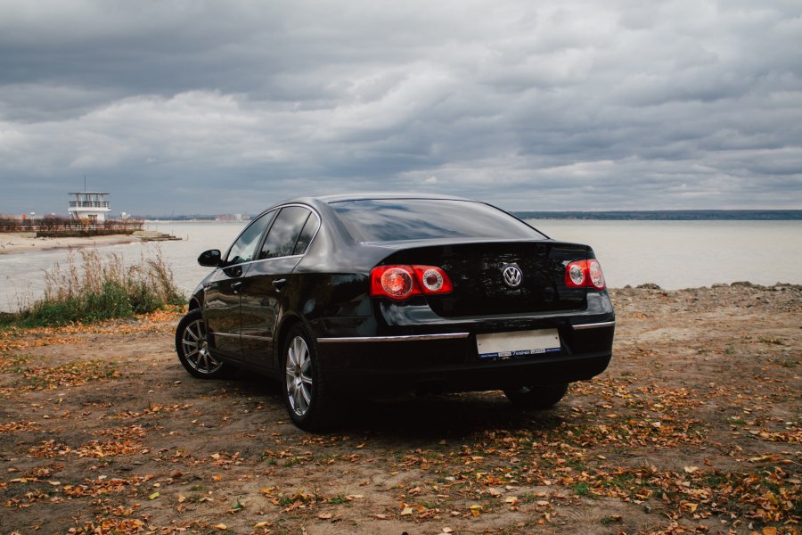 VW Passat b6 черный