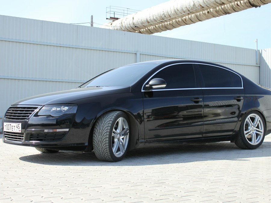 Volkswagen Passat b6 Black