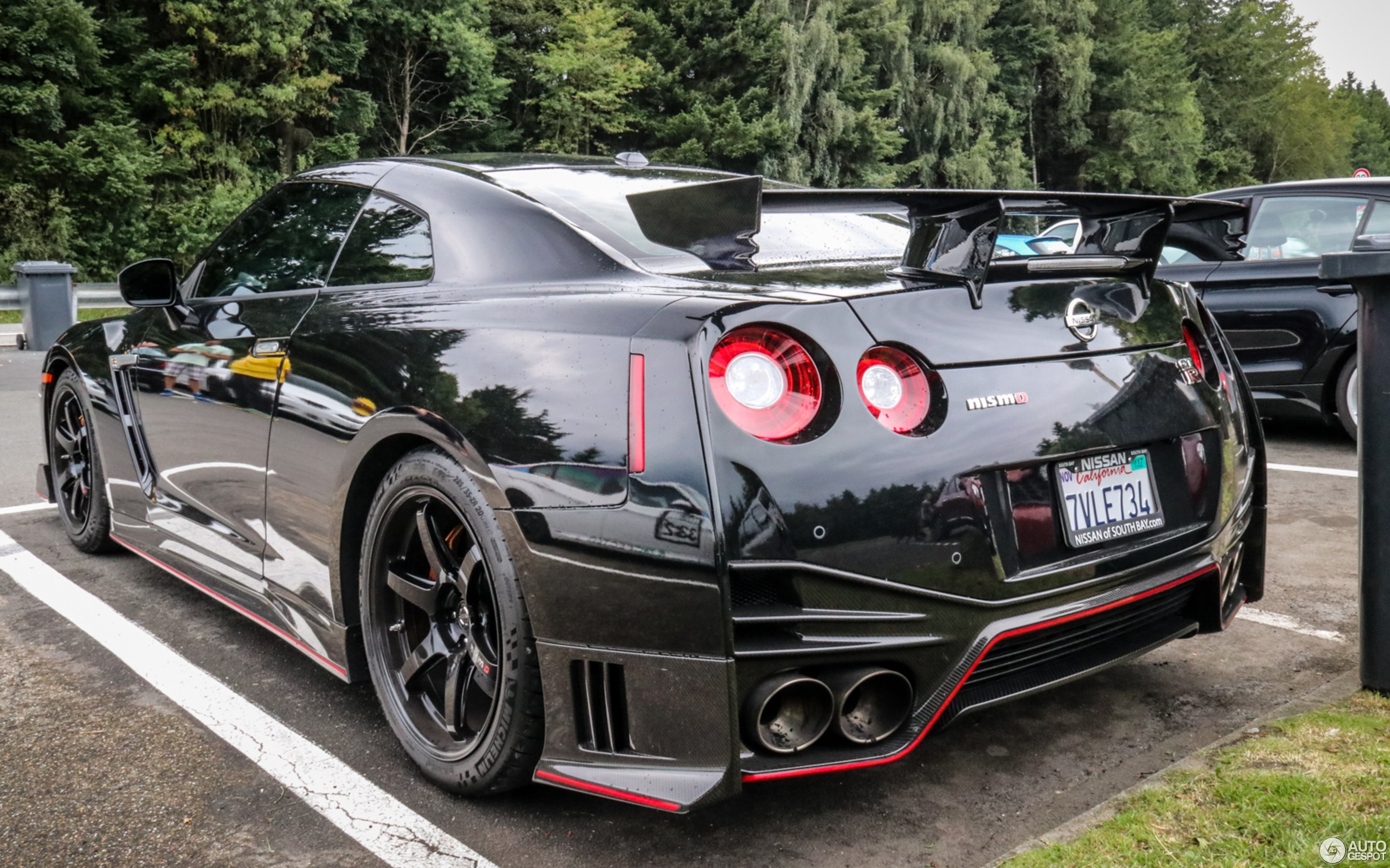 Nissan Nismo GTR тюнингованная