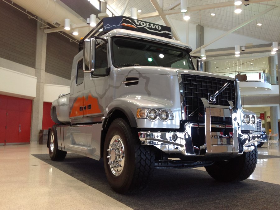 Volvo VHD 84