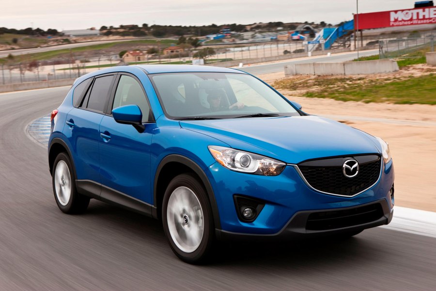Mazda внедорожник CX-6