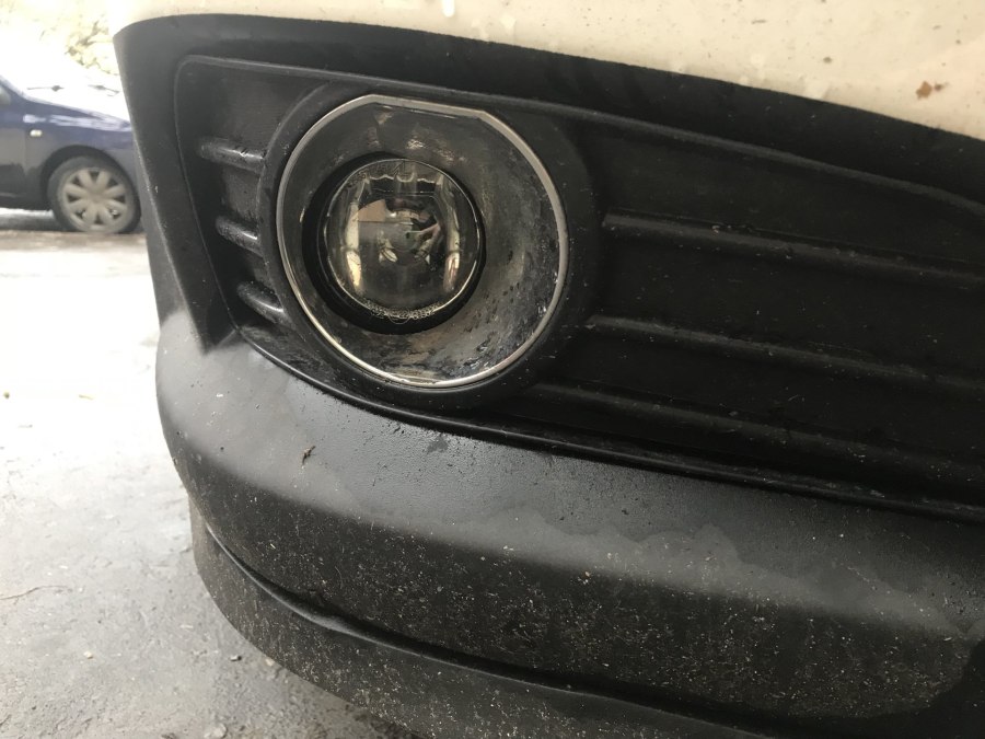 Фара Geely MK Cross
