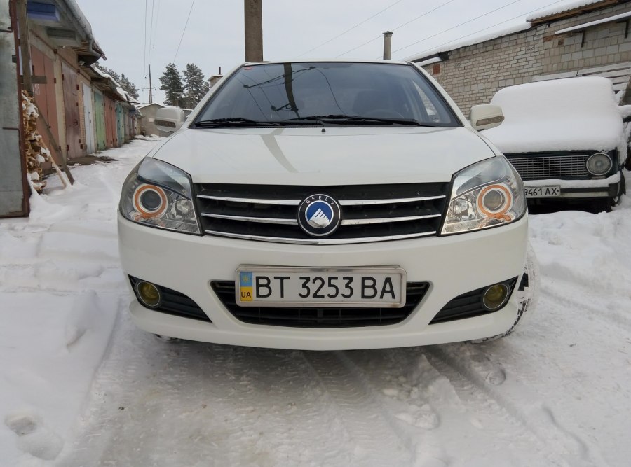 Geely MK Cross реснички