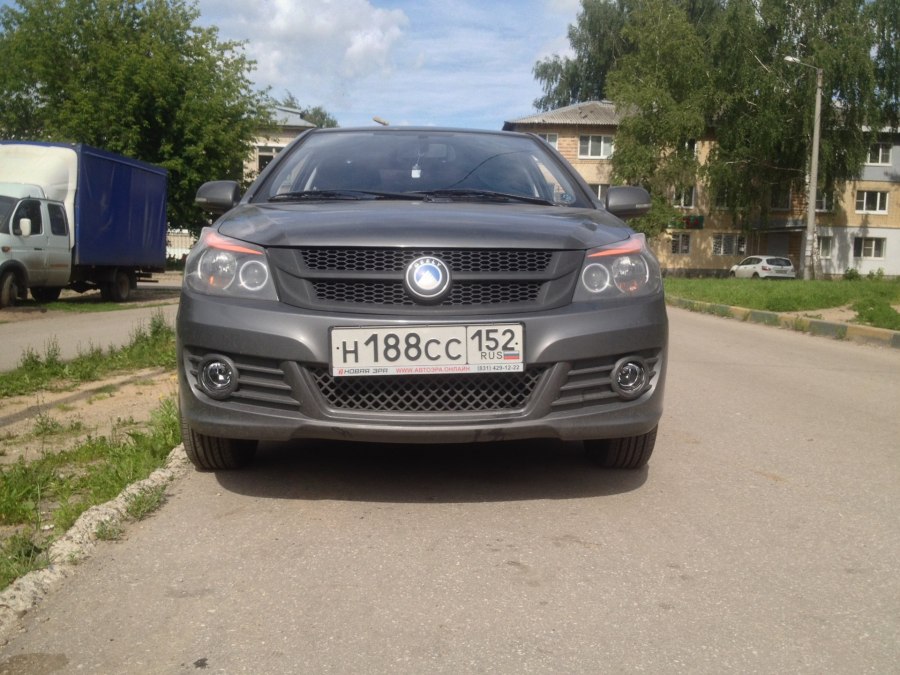 Штекер на противотуманки Geely MK
