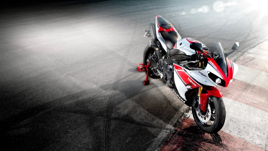 Yamaha-YZF r1 1920 1200