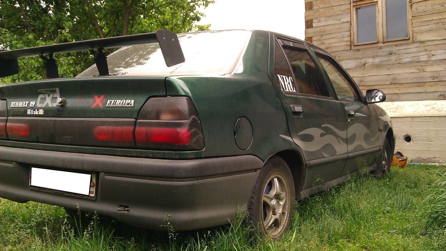 Renault 19, 1999
