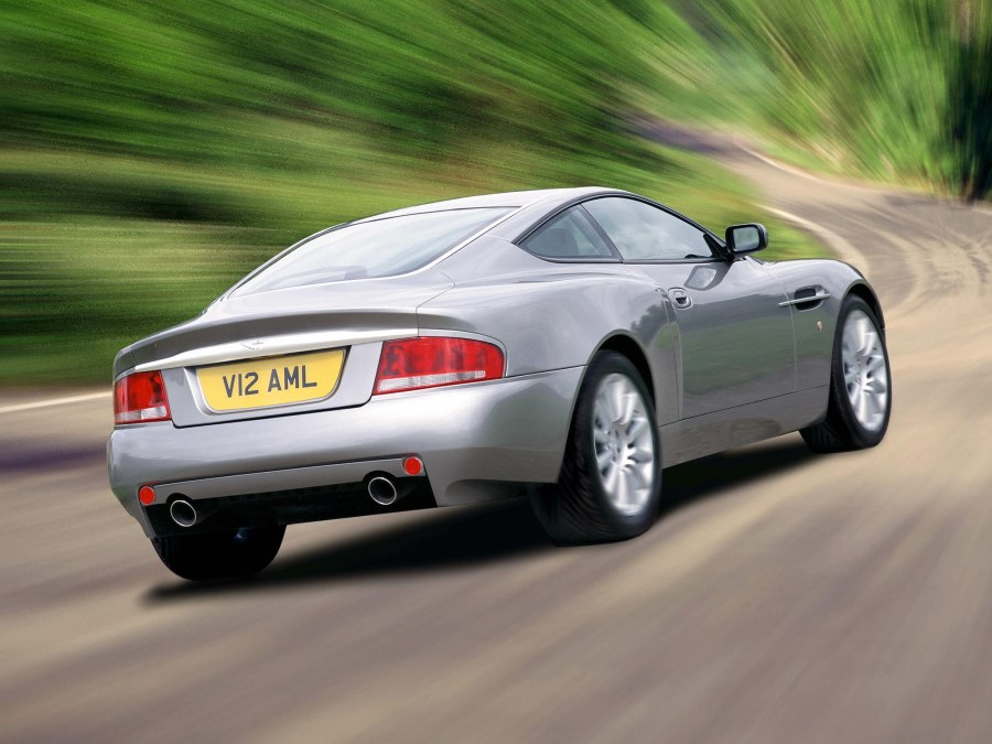 Aston Martin Vantage 2001