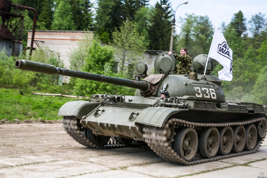 Настоящий танк