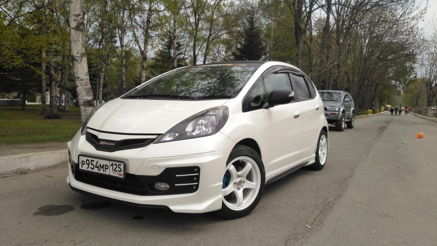 Honda Fit 2011 белая