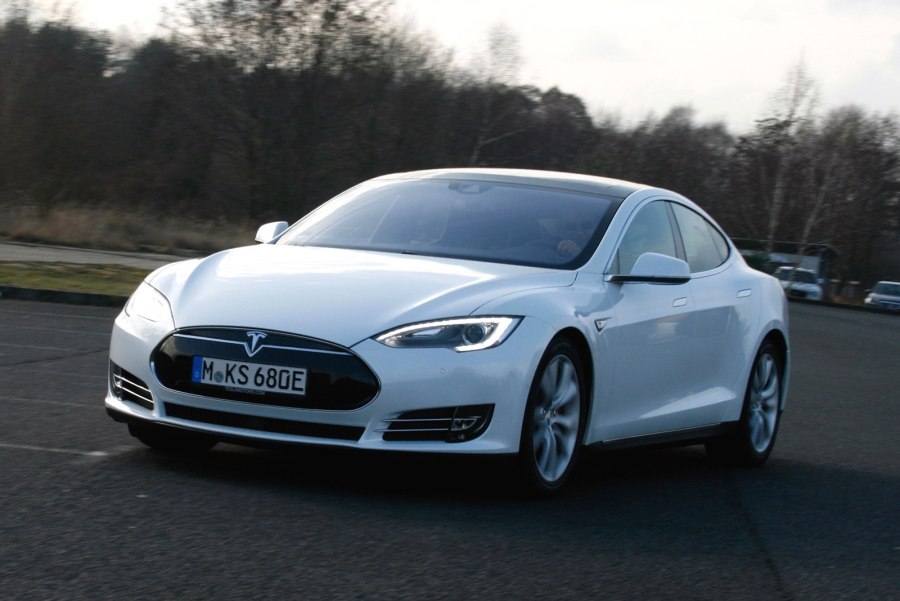 Tesla model s 2014